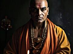 Chanakya Niti: 'या' 3 लोकांच्या हातात पैसे कधीच टिकत नाहीत, खिसा नेहमीच राहतो रिकामा!