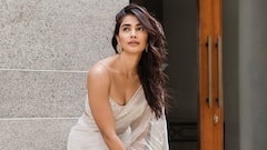 Pooja Hegde : వైట్ శారీలో బుట్టబొమ్మ.. నవ్వేస్తూ క్యూట్ ఫోజులిచ్చిన పూజా హెగ్డే