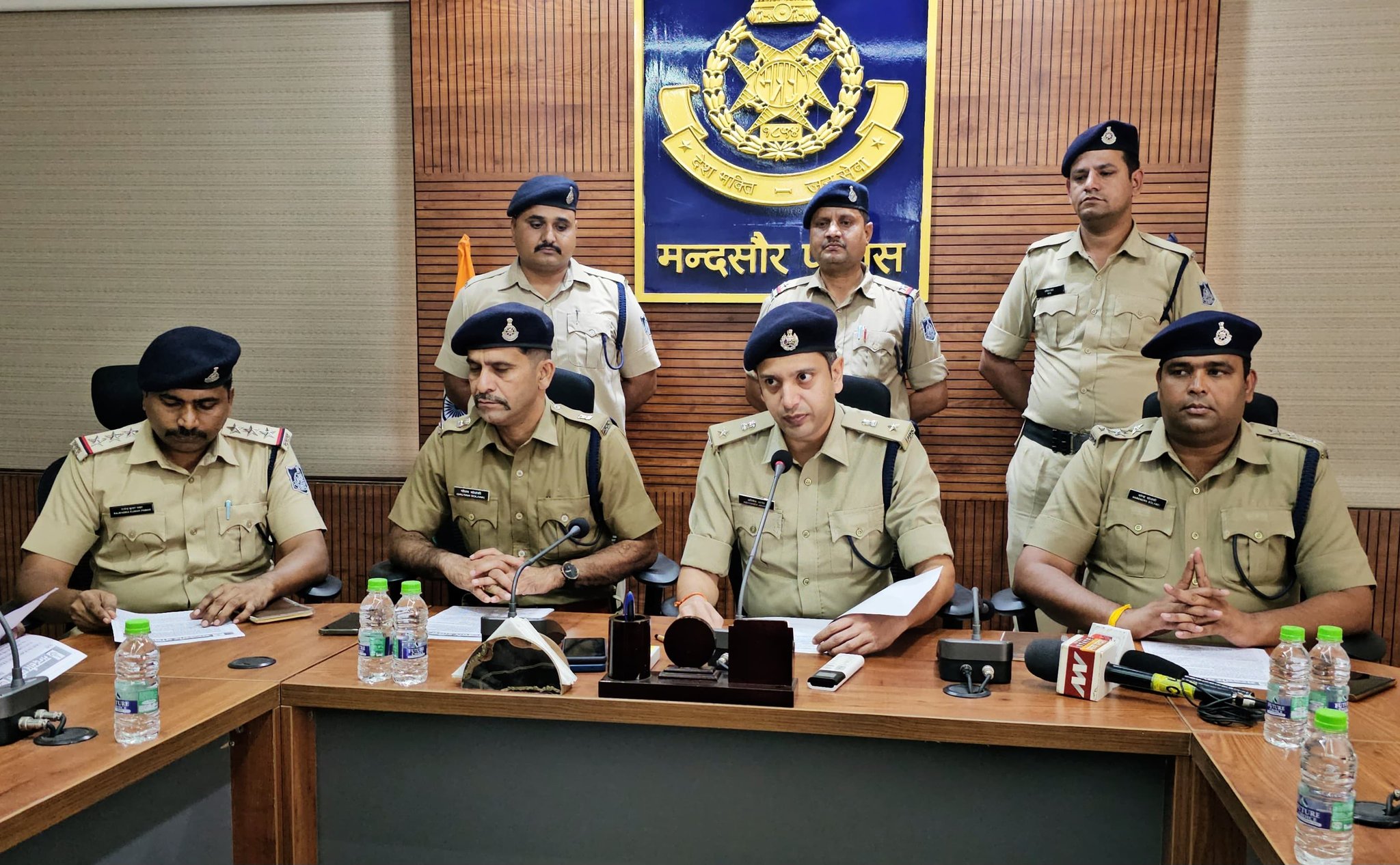 दो तस्करों के पास से ड्रग्स और डोडा चूरा जब्त, मंदसौर पुलिस का नशे के खिलाफ बड़ा एक्शन