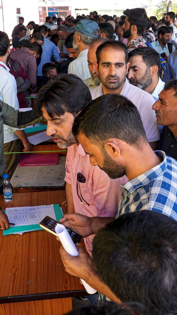 काउंटिंग के दौरान सेंटर में कितने पोलिंग एजेंट रह सकते हैं?