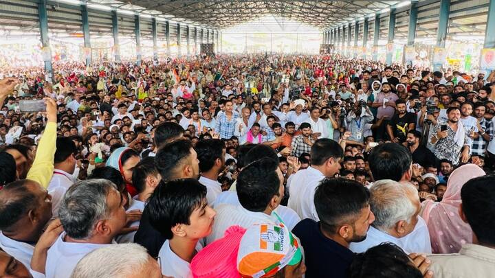 उन्होंने आगे कहा कि हरियाणा में अभी तक लोग मोदी लहर में बीजेपी को वोट दे रहे थे. लेकिन वहां की सरकार को लेकर जनता खुश नहीं थी.
