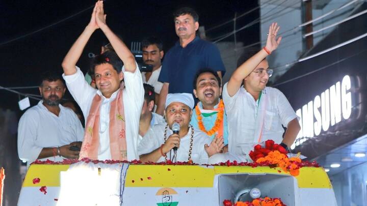 दैनिक भास्कर के सर्वेक्षण के अनुसार, हरियाणा में कांग्रेस को 44-54 सीट तथा भाजपा को 19-29 सीट मिल सकती है. इनेलो को एक से पांच तथा अन्य को चार से छह सीट मिलने का अनुमान है.