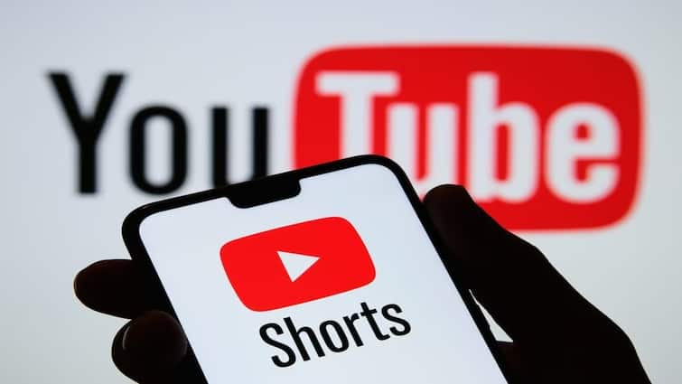 YouTube Shorts क्रिएटर्स की मौज! अब 3 मिनट तक का बना सकेंगे वीडियो, जानें कैसे काम करेगा नया फीचर? Youtube Shorts new feature now content creators can upload 3 mins long video check more details YouTube Shorts क्रिएटर्स की मौज! अब 3 मिनट तक का बना सकेंगे वीडियो, जानें कैसे काम करेगा नया फीचर?