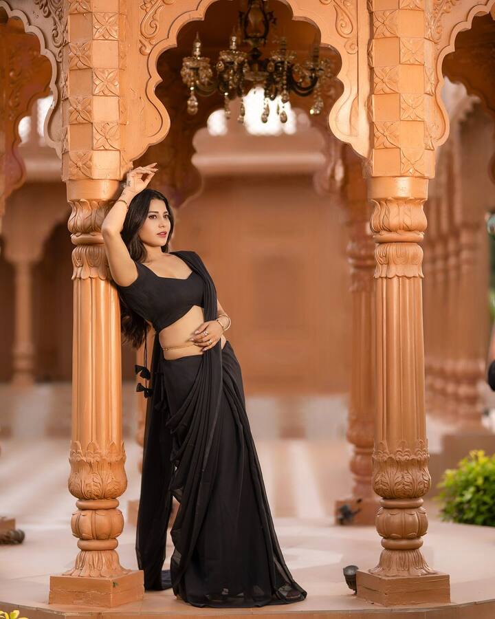 సెట్స్ లో హమీదా చివరి రోజు అంటూ బ్రహ్మముడిలో ప్రకాశ్ గా నటిస్తోన్న గిరి వీడియో పోస్ట్ చేశాడు. అసలు స్వప్న ఎందుకు తప్పుకుందో చెప్పండంటూ...ఆ వీడియో కింద కామెంట్స్ హోరెత్తిపోతున్నాయ్..