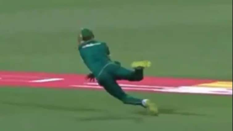 Coach JP Duminy Produces Stellar Effort While Fielding As Substitute For South Africa But Proteas Lose To Ireland | WATCH