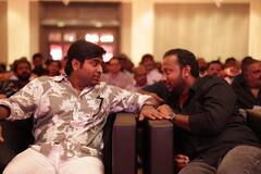 Vijay Sethupathi Gifts BMW Car :மகாராஜா 100-வது நாள் இயக்குநர் நிதிலனுக்கு  BMW கார் பரிசு  விஜய் சேதுபதி வழங்கினார்