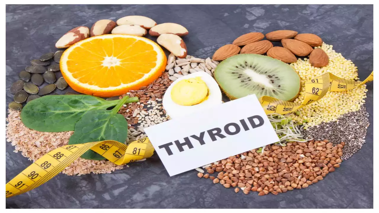 Food avoid in Thyroid Food avoid in Thyroid: ਵਧ ਗਿਆ ਹੈ ਥਾਇਰਾਇਡ ? ਤਾਂ ਖਾਣ ਵਾਲੀਆਂ ਇਨ੍ਹਾਂ ਚੀਜ਼ਾਂ ਤੋਂ ਬਣਾ ਲਓ ਦੂਰੀ