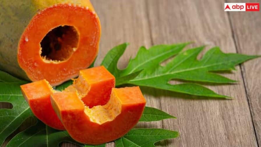 consuming-it-3-times-a-week-can-help-combat-major-diseases Papaya Leaf Juice:ਇਨ੍ਹਾਂ ਵੱਡੀਆਂ ਬੀਮਾਰੀਆਂ ਨੂੰ ਰੱਖਣਾ ਚਾਹੁੰਦੇ ਹੋ ਆਪਣੇ ਤੋਂ ਦੂਰ ਤਾਂ ਹਫਤੇ 'ਚ ਤਿੰਨ ਵਾਰ ਪੀਓ ਪਪੀਤੇ ਦੇ ਪੱਤਿਆਂ ਦਾ ਜੂਸ, ਜਾਣੋ ਪੀਣ ਦਾ ਤਰੀਕਾ