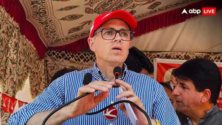 national conference omar abdullah reaction on election result in between jammu kashmir election result 2024 Jammu Kashmir Result: ઓમર અબ્દુલ્લા પીડીપી સાથે ગઠબંધન કરશે કે નહીં ? ટ્રેન્ડ બદલાતા જ સામે આવ્યુ રિએક્શન