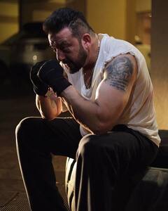 मानसिक बीमारी से जूझ चुके हैं दीपिका पादुकोण, वरुण धवन सहित ये सितारे, मुद्दे पर खुलकर करते हैं बात