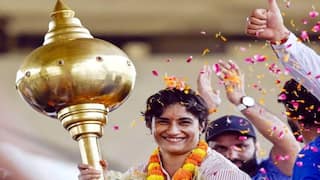 Vinesh Phogat: பாஜகவுக்கு பலத்த அடி! மல்யுத்த வீராங்கனை வினேஷ் போகத் அபார வெற்றி - காங்கிரஸ் உற்சாகம்