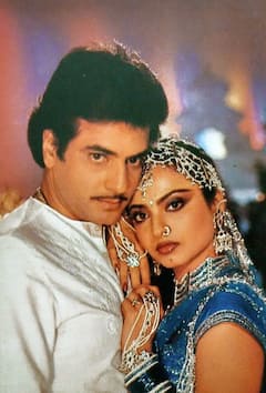 Rekha Birthday: अमिताभ के अलावा इन 6 एक्टर्स से रेखा ने टूट कर किया प्यार, एक तो उम्र में था 13 साल छोटा