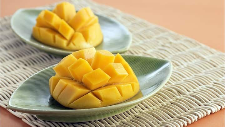 Mango pudding Recipe: சுவையான ஜில்லென்ற மாம்பழ புட்டிங் எப்படி செய்வது என்று காணலாம்.