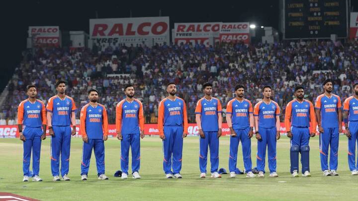 তবে অবশেষে তিনি জাতীয় দলে ফিরলেন এবং দুরন্তভাবে ফিরলেন। বাংলাদেশের বিরুদ্ধে নিজের কামব্যাক ম্যাচেই তিনটি উইকেট নেন।