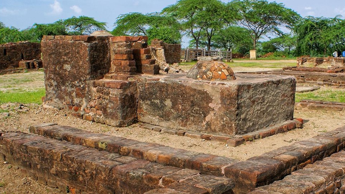 Unveiling India's Iconic And Beautiful Ancient Ruins