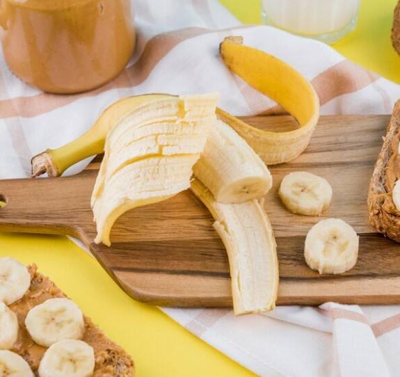 ਕਾਰਬਾਈਡ ਇਕ ਜ਼ਹਿਰੀਲਾ ਰਸਾਇਣ ਹੈ ਜਿਸਦੇ ਸੰਪਰਕ ਨਾਲ ਕਈ ਸਿਹਤ ਸਮੱਸਿਆਵਾਂ ਜਿਵੇਂ ਕਿ ਸਿਰਦਰਦ, ਚੱਕਰ ਆਉਣੇ, ਜੀਅ ਕੱਚਾ ਹੋਣਾ ਤੇ ਇੱਥੋਂ ਤਕ ਕਿ ਕੈਂਸਰ ਵੀ ਹੋ ਸਕਦਾ ਹੈ।