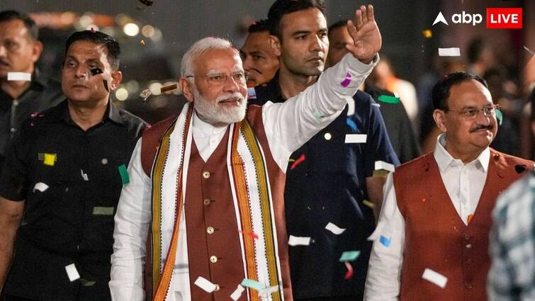 PM Narendra Modi reaches Delhi BJP Office by Range Rover after Haryana Assembly Election Results PM मोदी हरियाणा चुनाव में जीत के बाद किस गाड़ी से BJP दफ्तर पहुंचे, क्या है इस कार की कीमत?