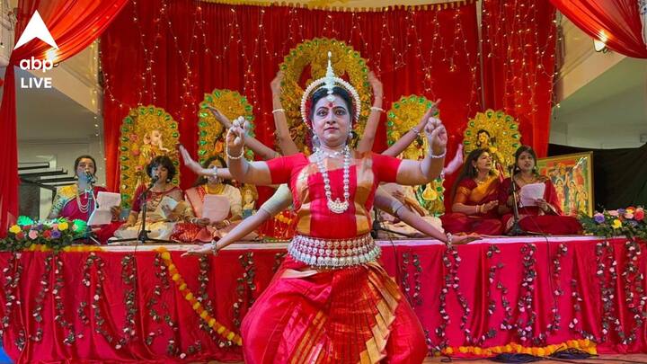 ৮ অক্টোবর, মঙ্গলবার ডোনার নাচের স্কুল দীক্ষামঞ্জরীর দুর্গতিনাশিনী এবং রবীন্দ্রনাথ ঠাকুরের তাসের দেশ মঞ্চস্থ হল লন্ডনে।