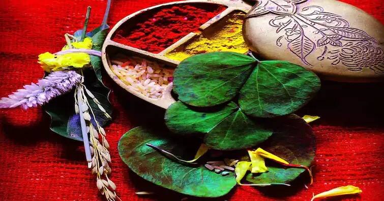 Dussehra 2024 follow these upay for get freedom do these vastu tips marathi news Dussehra 2024 : दसऱ्याच्या दिवशी करा 'हे' 5 शक्तिशाली उपाय; दारिद्र्यातून मिळेल मुक्ती, साडेसातीही होईल दूर