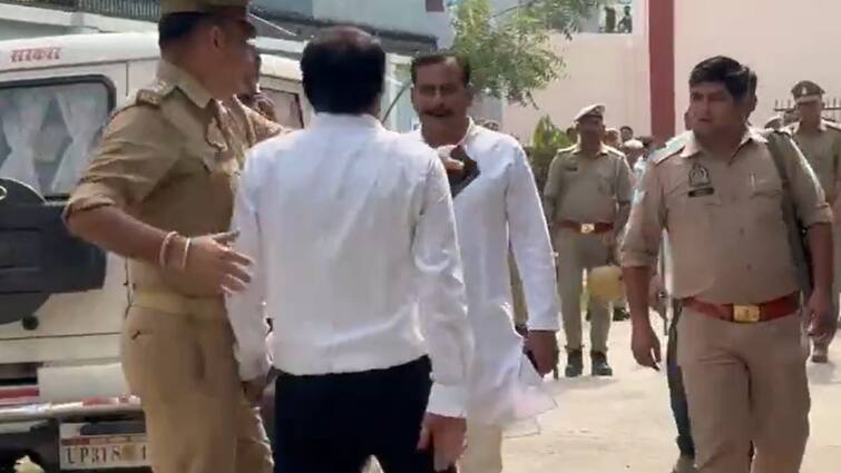 Lakhimpur kheri BJP MLA Yogesh Verma did not attend the assembly session 'थप्पड़कांड' की टीस नहीं भूल पा रहे BJP विधायक योगेश वर्मा, विधानसभा सत्र में नहीं हुए शामिल