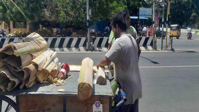 Tennang Kuruthu is on sale in Thanjavur... People stop their vehicles and come and buy it ”தென்னங்குருத்தை தேடி வந்து வாங்கும் மக்கள்” உடலுக்கு இவ்ளோ நல்லதா..!