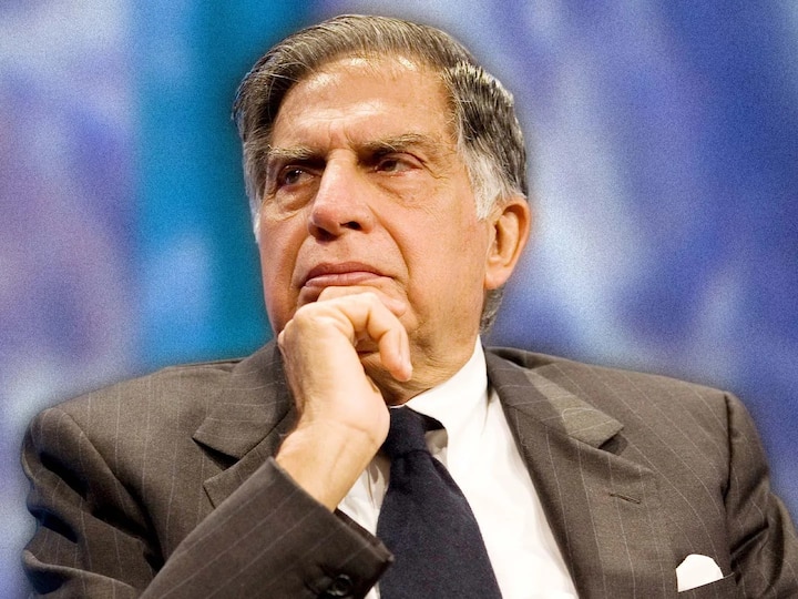 Ratan Tata Death :  भारतातील सर्वात दिग्गज उद्योगपतींपैकी एक नाव म्हणजेच रतन टाटा यांनी वयाच्या 86 व्या वर्षी मुंबईतील ब्रीच कॅंन्डी रुग्णालयात अखेरचा श्वास घेतला.