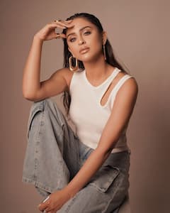 Krystle D'Souza Wins Staring Contest In With Glam Game On In Latest Photoshoot; See