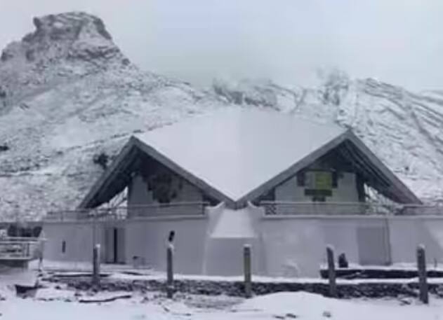 ਦੇਸ਼ ਦੇ ਲਗਭਗ ਸਾਰੇ ਸੂਬਿਆਂ ਤੋਂ ਮਾਨਸੂਨ ਰਵਾਨਾ ਹੋ ਗਿਆ ਹੈ। ਠੰਡ ਨੇ ਪਹਾੜਾਂ 'ਤੇ ਦਸਤਕ ਦੇ ਦਿੱਤੀ ਹੈ। ਅਕਤੂਬਰ ਦੇ ਦੂਜੇ ਹਫ਼ਤੇ ਬਦਰੀਨਾਥ ਧਾਮ ਦੇ ਨਾਲ-ਨਾਲ ਹੇਮਕੁੰਟ ਵਿੱਚ ਵੀ ਬਰਫ਼ਬਾਰੀ ਹੋਈ ਹੈ।