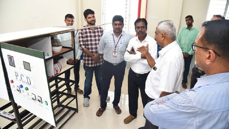 Salem news Machine invented to make graphene from non-biodegradable plastic waste - TNN மக்காத பிளாஸ்டிக் கழிவுகளில் இருந்து கிராபீன் உருவாக்கும் இயந்திரம் கண்டுபிடிப்பு