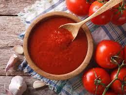 To make market-style tomato sauce, you will need a few ingredients. Like 2 ripe tomatoes, black salt as per taste, one spoon vinegar, one spoon chilli powder, half bowl sugar and one spoon dry ginger powder.