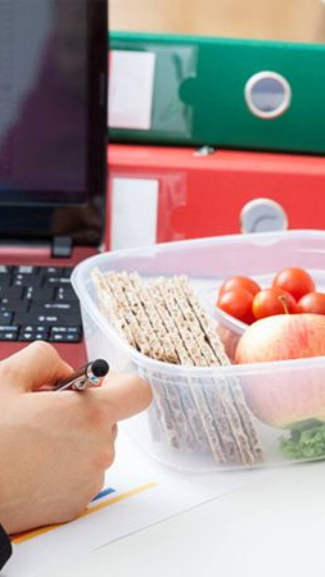 10 Healthy Snacks To Pack For Long Office Hours