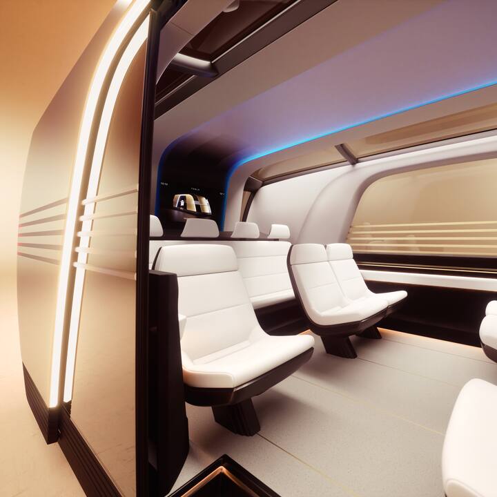 एलॉन मस्क यांनी या कारसह मीडियाला पोझ देऊन कारमध्ये बसून प्रवास केल्याचा व्हिडिओ देखील समोर आला आहे.