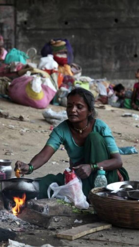 दिल्ली के सबसे गरीब इलाके कौन-से हैं?