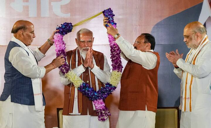 लोकसभा चुनाव और फिर अब हरियाणा विधानसभा चुनाव में इंडिया गठबंधन बीजेपी पर आरक्षण खत्म करने और ओबीसी विरोधी होने का आरोप लगाती रही. बीजेपी ने नायब को मुख्यमंत्री बनाकर ओबीसी वोटर का वोट पाने में कामयाब रही.