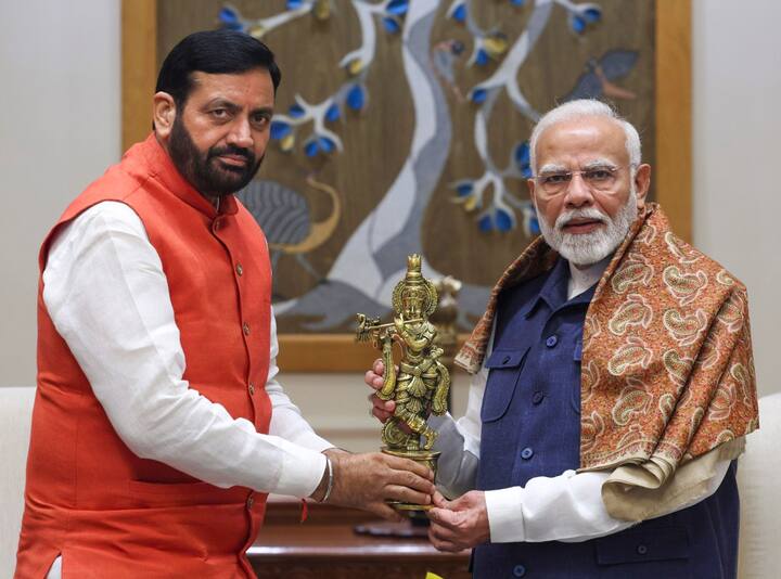 हरियाणा में बीजेपी ने मार्च 2024 में नायब सिंह सैनी को मुख्यमंत्री बनाकर ओबीसी का फॉर्मूला अपनाया, जो पार्टी के लिए रामबाण साबित हुआ.