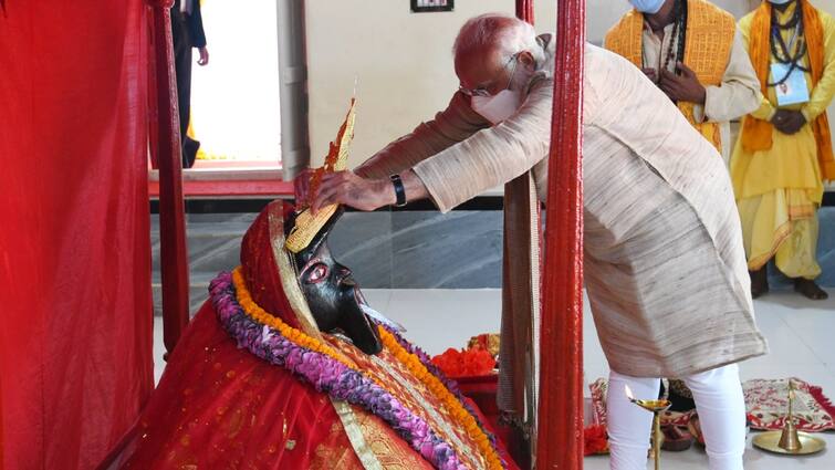 Goddess Kali's Crown, Gifted By PM Modi, Stolen From Jeshoreshwari Temple In Bangladesh; India Raises Concern Goddess Kali's Crown, Gifted By PM Modi, Stolen From Jeshoreshwari Temple In Bangladesh; India Raises Concern Goddess Kali's Crown, Gifted By PM Modi, Stolen From Jeshoreshwari Temple In Bangladesh; India Raises Concern