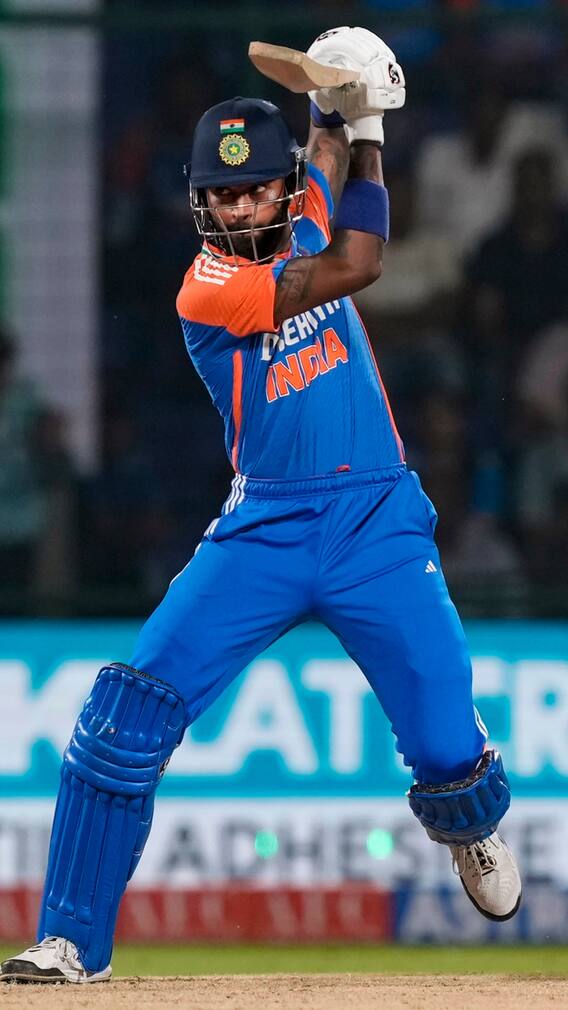 10 साल में हार्दिक पांड्या ने क्रिकेट से की इतने करोड़ की कमाई