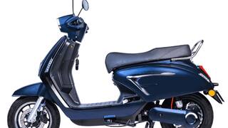 80 हजार रुपये के स्कूटर पर मिल रही 10,000 रुपये की छूट, सिंगल चार्जिंग पर दौड़ता है 170 km