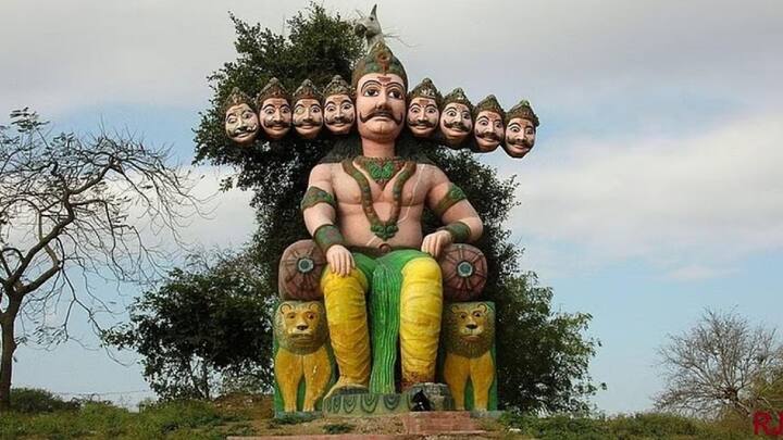 मंदसौर - रावण-मंदोदरीचे विवाहस्थळ - मध्य प्रदेशातील मंदसौरचे रहिवासी याला रावणाची पत्नी मंदोदरीचे माहेर म्हणतात. रावण आणि मंदोदरीचा विवाह इथेच झाला होता असे मानले जाते. मंदोदरीच्या नावावरून या ठिकाणाला मंदसौर असे म्हणतात. येथील लोक रावणाला आपला जावई मानतात. येथे रावणाचे मंदिर बांधले आहे, ज्यामध्ये त्याची रुंडी नावाने पूजा केली जाते.