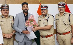 Photos: मोहम्मद सिराज ही नहीं, ये 5 भारतीय क्रिकेटर भी संभाल रहे हैं सरकारी पद