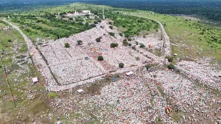 जरांगे पाटील यांच्या दसरा मेळाव्याला अलोट गर्दी उसळली होती.