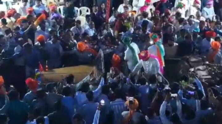 म्हैसूर संस्थानाच्या शाही दसऱ्याप्रमाणे कोल्हापूरच्या शाही दसरा सोहळ्याला खूप महत्त्व आहे.