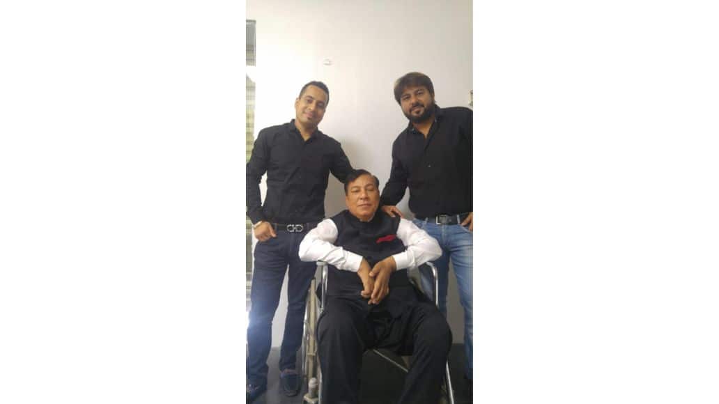 From Juice Center in 1986 to 400 Crore Public Limited Company in 2024 Sanjeev and Nikhil Bhatia Journey 1986 માં જ્યુસ સેન્ટરથી લઈને 2024 માં 400 કરોડની પબ્લિક લિમિટેડ કંપની: સંજીવ અને નિખિલ ભાટિયાની પ્રેરણાદાયક યાત્રા