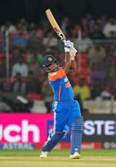 IND vs BAN Sanju Samson : भारत विरुद्ध बांगलादेश टी 20 मालिकेतील तिसरा सामना आज (दि.12) हैदराबादच्या राजीव गांधी आंतरराष्ट्रीय स्टेडियमवर खेळवण्यात येतोय.