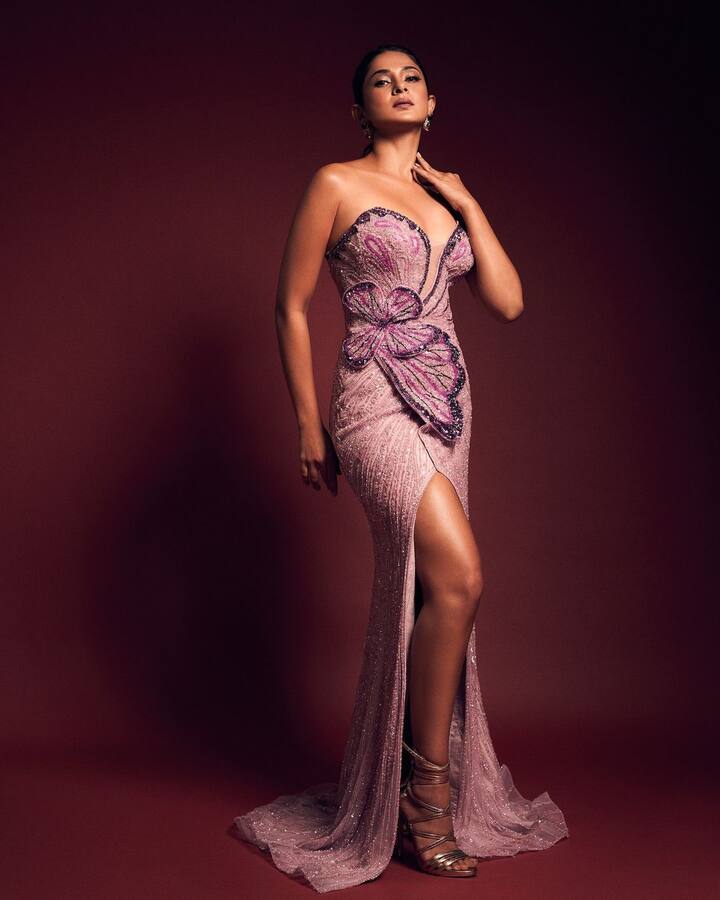 The Mumbai born actress, has essayed the roles of Simran in 'Kkusum', Preeti in 'Kkoi Dil Mein Hai', Sneha Bajaj Gill in 'Kasautii Zindagii Kay', Natasha in 'Kyaa Hoga Nimmo Kaa', Svetlana in 'Kahin To Hoga', and Ganga Bhatia in 'Sangam'.