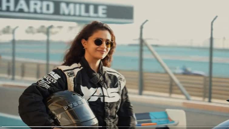 actress keerthy suresh car race abudhabi watch video Keerthy Suresh: நீங்களுமா? கார் ரேஸில் களமிறங்கிய கீர்த்தி சுரேஷ்! டிராக்கில் சீறிப் பாய்ந்து அசத்தல்!