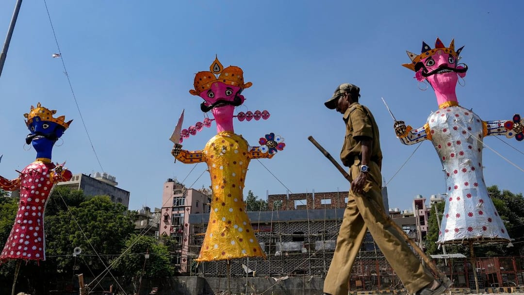'Wish Victory To All': Prez Murmu, PM Modi Lead Greetings On Vijayadashmi Dussehra 2024 PM Modi President Droupadi Murmu Rahul Gandhi Extend Greetings On Vijayadashmi 'Wish Victory To All': Prez Murmu, PM Modi Lead Greetings On Vijayadashmi