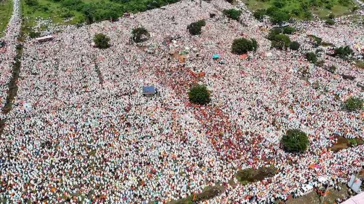 जरांगे पाटील कोणती घोषणा करणार याकडे लक्ष होते.