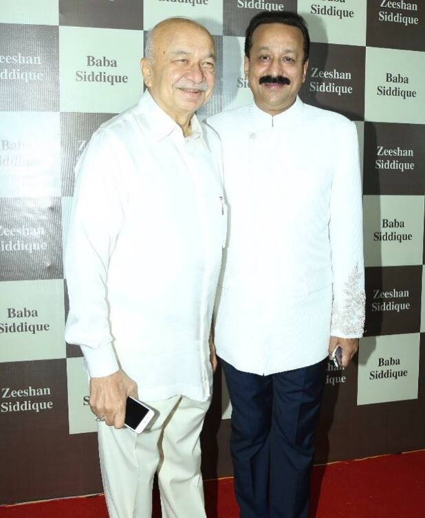 बाबा सिद्दीकी यांच्या इफ्तार पार्टीला राजकीय नेत्यांपासून ते मोठ मोठ्या बॉलिवुड सेलिब्रेटींपर्यंत सगळे हजर राहतात.