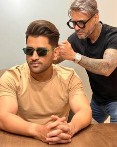 Watch: किसी हीरो से कम नहीं एमएस धोनी का नया लुक, IPL 2025 से पहले दमदार स्टाइल से माही ने चौंकाया